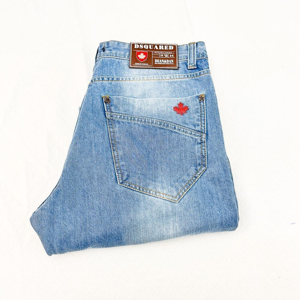 Dsquared Men's Wide Leg Light Wash Denim Jeans Model 410 Size 33